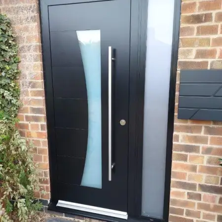 Smart Designer Door & Sidelight: Click Here To View Larger Image